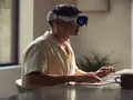 Известная авиакомпания предлагает Apple Vision Pro для пассажиров