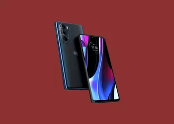 The Motorola Edge+ (2022) with Snapdragon 8 Gen 1 chip and 144Hz screen is available from Amazon for $99 off