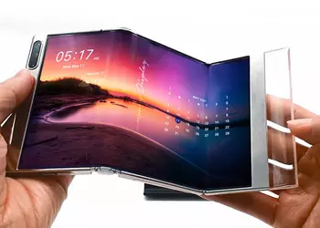 Samsung showed a triple-folding S-Foldable display and a sliding screen, like the LG Rollable