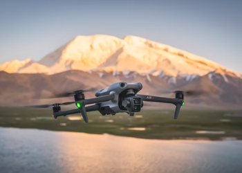 DJI Air 3 – квадрокоптер с двумя 4K-камерами, полётным временем до 46 минут и системой распознавания препятствий во всех направлениях по цене от $1099