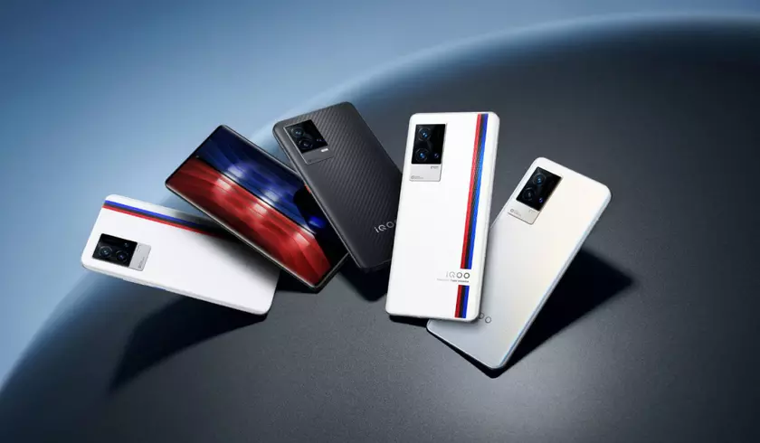 iQOO 9 Pro получит дисплей Samsung E5 формата WQHD+