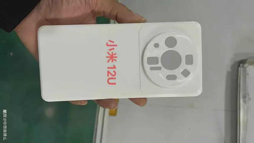 Кошмар перфекциониста: Xiaomi 12 Ultra будет иметь очень странную основную камеру