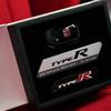Специальные накладки на пороги Honda Civic Type R Ultimate Edition