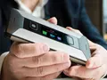 Двухэкранный коммуникатор Cosmo Communicator с QWERTY-клавиатурой и USB-C стоит $550