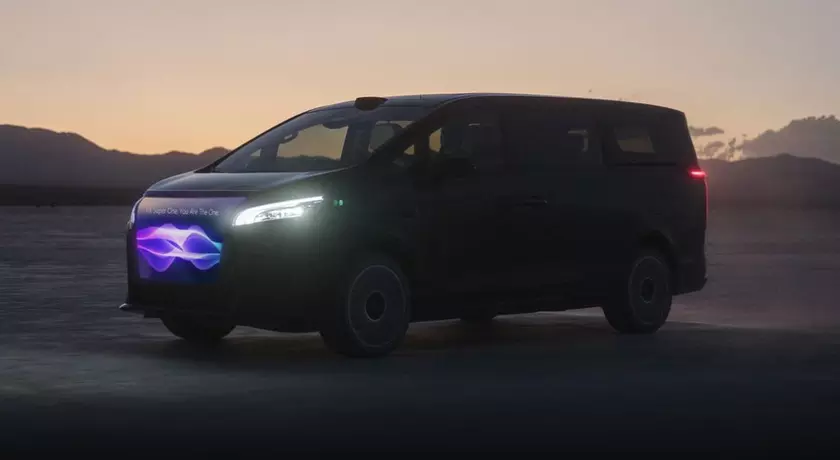 Faraday Future представил FX Super One: электрический микроавтобус с “лицом” на светодиодной решётке
