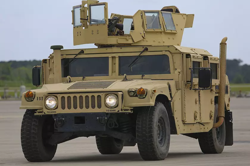 Внедорожники HMMWV: История и эволюция легендарного военного автомобиля