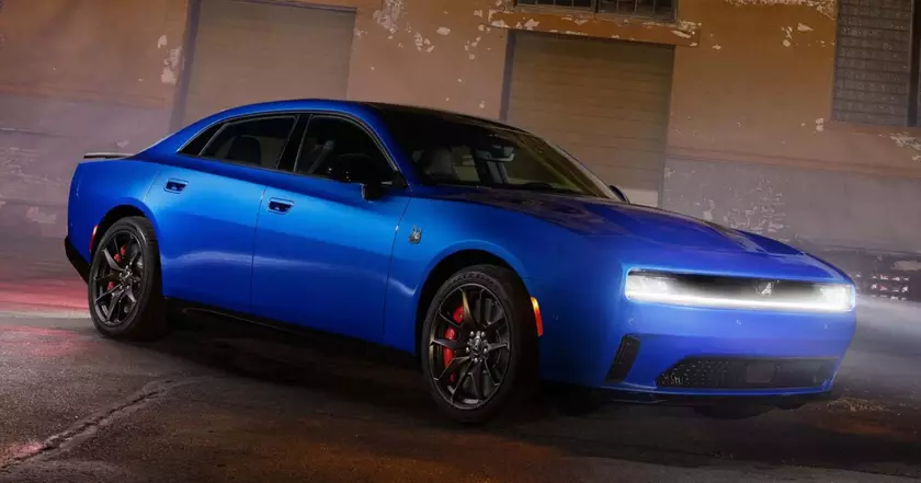 Dodge Charger Daytona 2026: Первый и единственный серийный маслкар с четырьмя дверями