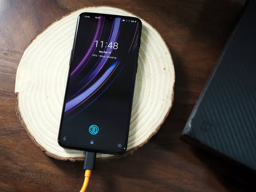 Будущие смартфоны OnePlus получат поддержку 65-ваттной зарядки