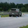 Мініатюра BMW X5 у пустелі