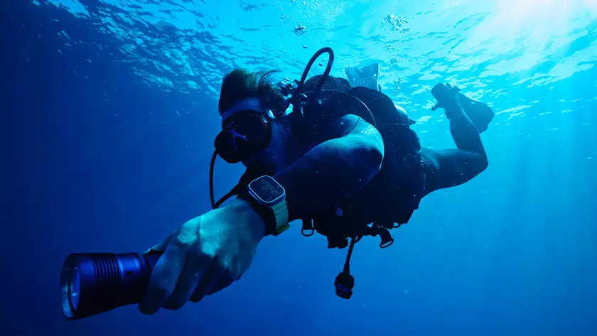 Apple выпустила Oceanic+: приложение, которое превращает смарт-часы Apple Watch Ultra в компьютер для дайвинга