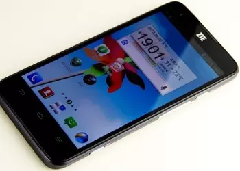 Живые фото и ориентировочная цена смартфона ZTE U988S на Tegra 4