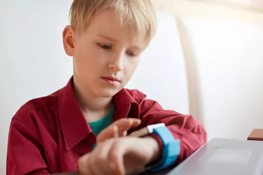Huawei выпустит детские смарт-часы Children Watch 4X с двумя камерами