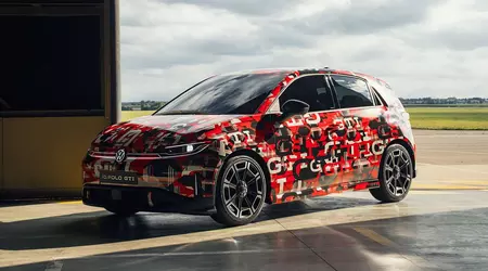 Кінець епохи ДВЗ: Volkswagen перетворює культовий Polo GTI на електричну «запальничку»