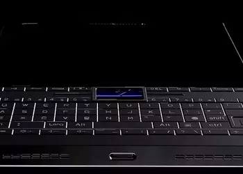 Lotus Diplomat Introduced — a smartphone in BlackBerry style with a physical keyboard, top characteristics, and a focus on data protection