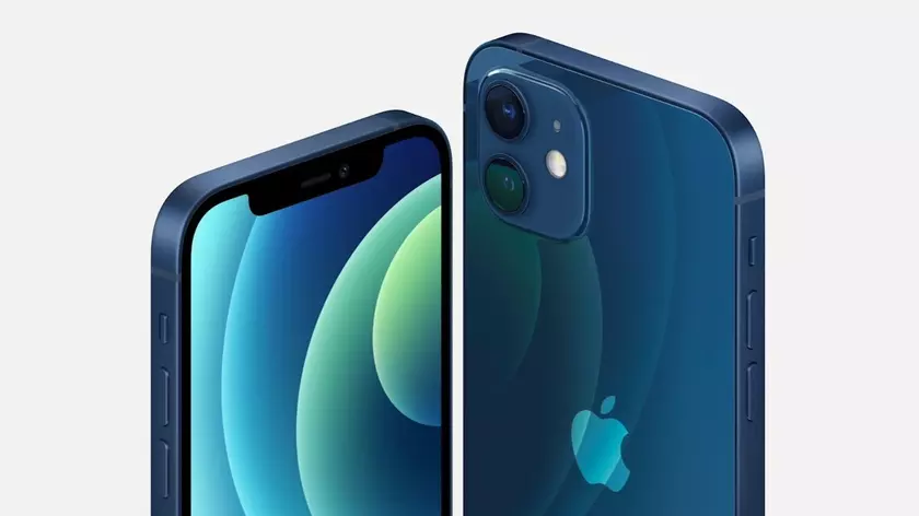 Apple признала проблему с экранами новых смартфонов iPhone 12