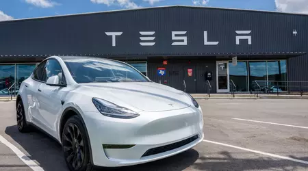 Tesla додає YouTube Music, Amazon Music, показник AQI та нові функції батьківського контролю в оновленні 2024.26