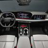 Дизайн інтер'єру Audi A6 Avant 2025