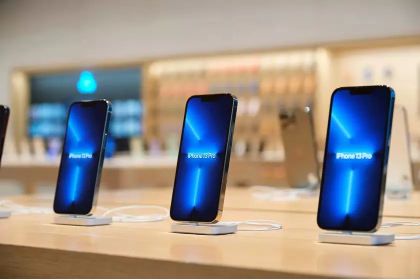 Apple заявляет, что выпустит апдейт, открывающий возможности дисплея iPhone 13 ProMotion для сторонних программ