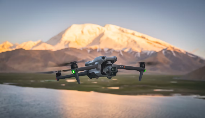 DJI Air 3 – квадрокоптер с двумя 4K-камерами, полётным временем до 46 минут и системой распознавания препятствий во всех направлениях по цене от $1099
