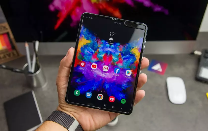 Инсайдер: Galaxy Z Fold 2 всё-таки покажут на презентации Galaxy Note 20, но на рынок смартфон выйдет в сентябре