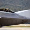 Le bombardier américain à capacité nucléaire B-52 Stratofortress atterrit en République de Corée pour la première fois depuis 30 ans-11