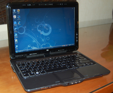 touchsmart-tx2-han.jpg