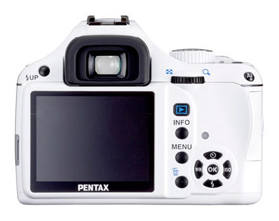 pentax_k-m_white_03.jpg