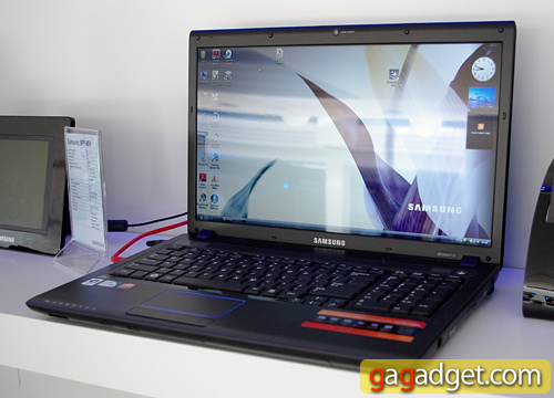 samsung_r720_02.jpg