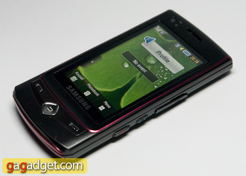samsung_s8300_angle.jpg