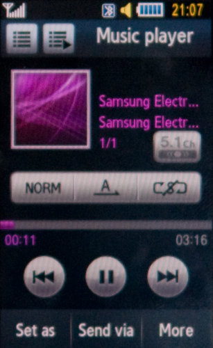 samsung_s8300_player.jpg