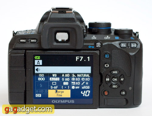 olympus_e620_back.jpg