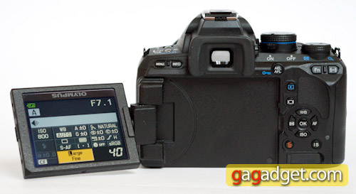 olympus_e620_back_open.jpg