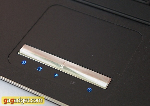samsung_x420_touchpad.jpg