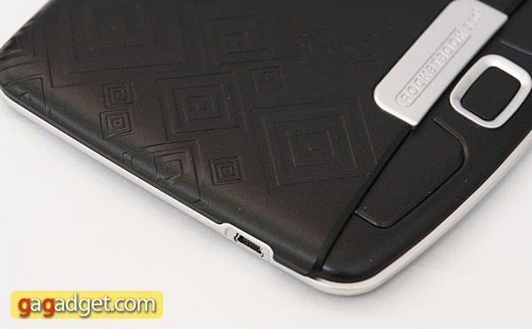 pocketbook_closed_detail.jpg