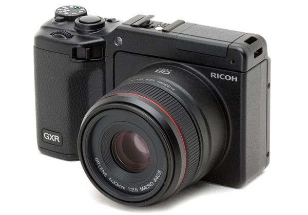 ricoh_gxr_01.jpg