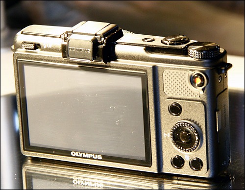 Olympus_compacta_Zuiko_4.jpg