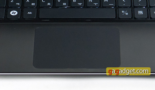 9_touchpad.jpg