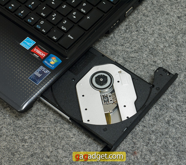 msi_cr650_dvd.jpg
