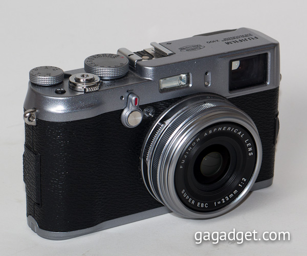 fujifilm_x100-6_0.jpg