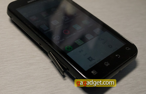 motorola-defy-plus-5.jpg
