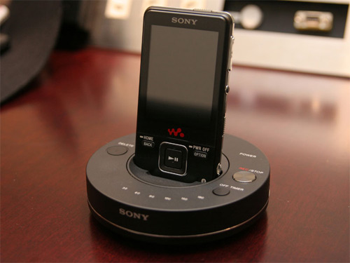 sony_nwz_a820_2.jpg