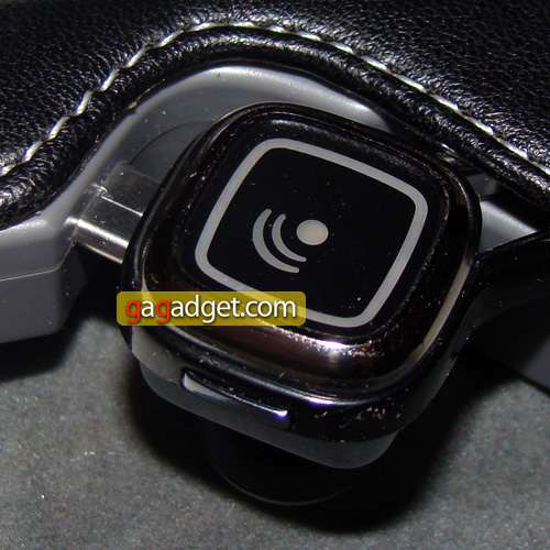 Plantronics_Discovery925_10.jpg