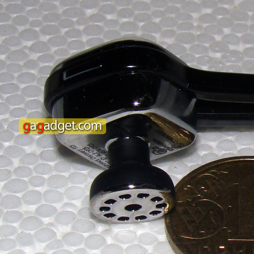 Plantronics_Discovery_925_2.jpg
