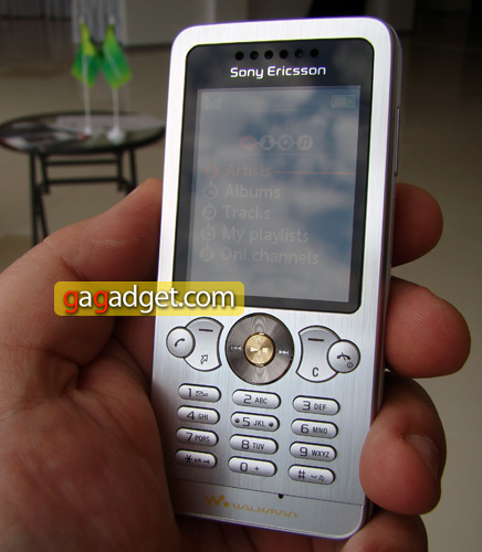 SonyEricssonW302.jpg
