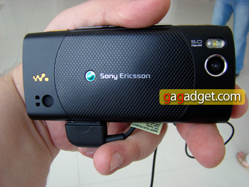 SonyEricssonW902_2.jpg