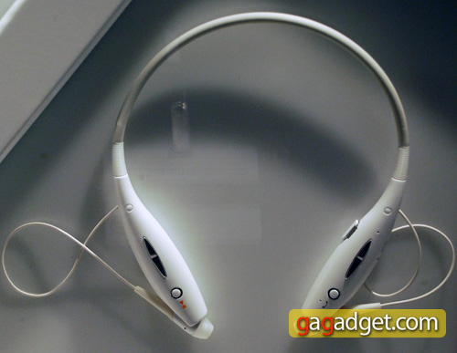 LG_HBS700_2.jpg