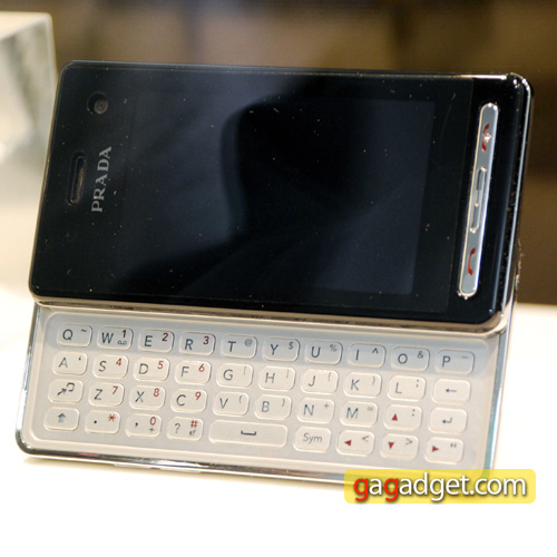 LG_PRADA2_2.jpg