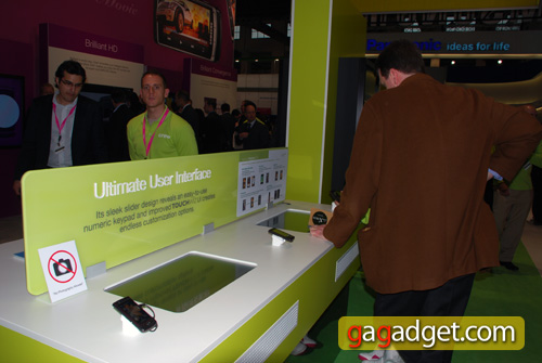 SamsungStand01.jpg