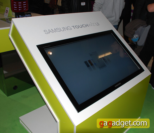 SamsungStand04.jpg