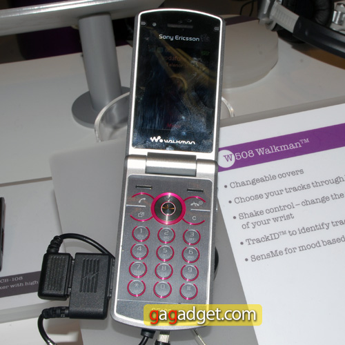 SonyEricssonW508_05.jpg